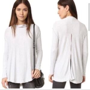 Free People We The Free Lover Rib Thermal Top
Black Split light gray sz sm